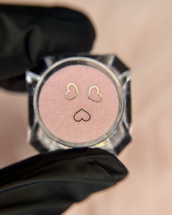 img_0557 Outline Heart Smile Gem – Gold Finish