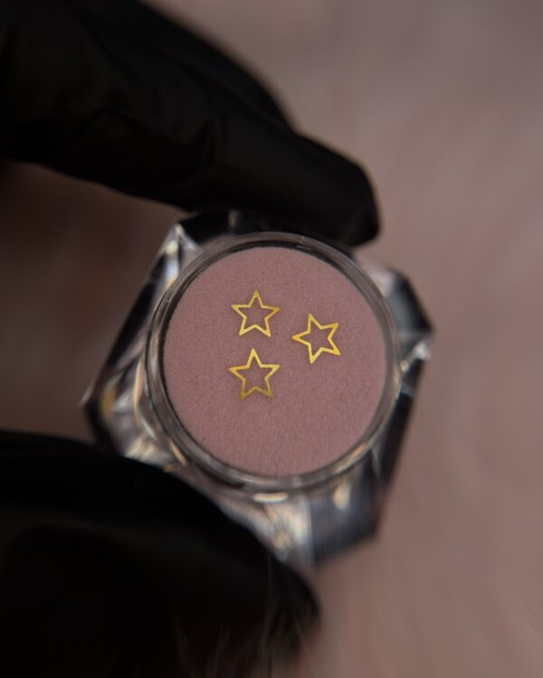 img_0600-2 Outline Star Smile Gem – Gold Finish