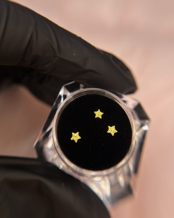 img_0606-2 Solid Star Smile Gem – Gold Finish