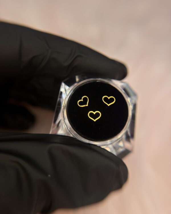 img_0626 Outline Heart Smile Gem – Gold Finish